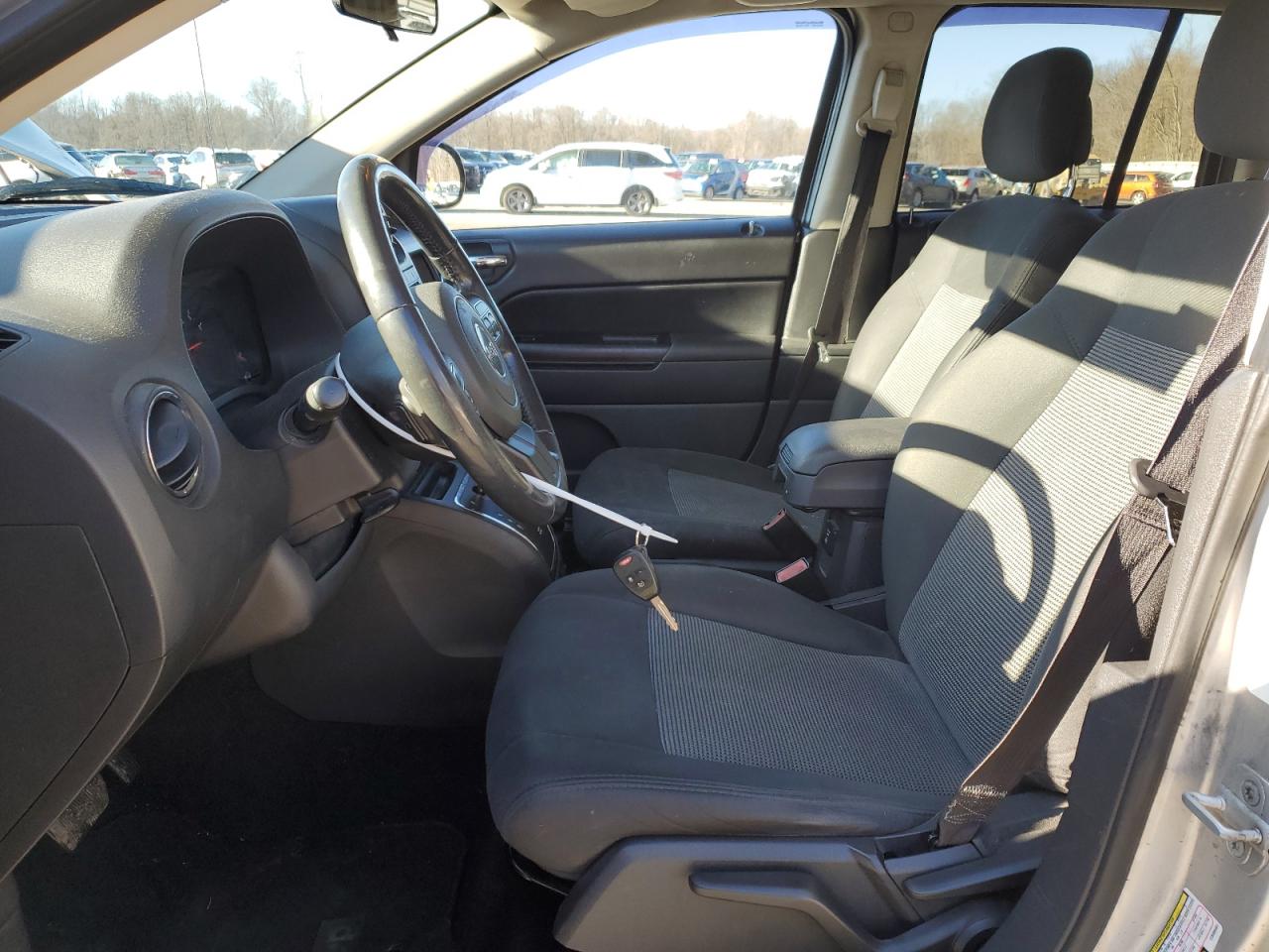 2012 Jeep Compass Latitude VIN: 1C4NJCEA5CD500481 Lot: 85450554