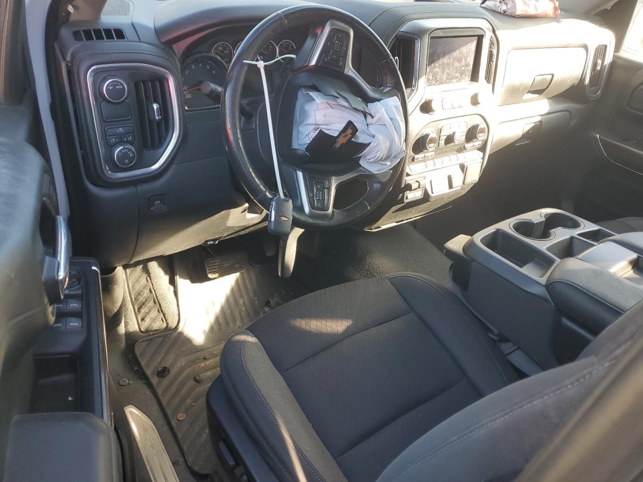 2021 Chevrolet Silverado - Image 8