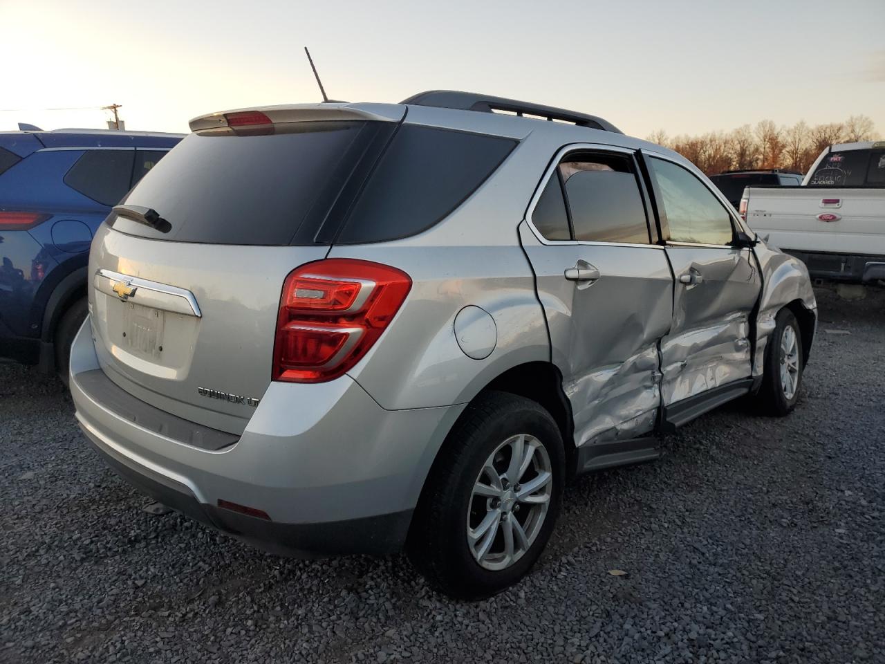 2016 Chevrolet Equinox - Image 3