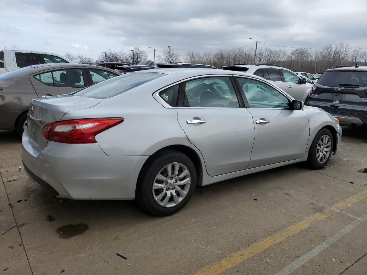2017 Nissan Altima - Image 3