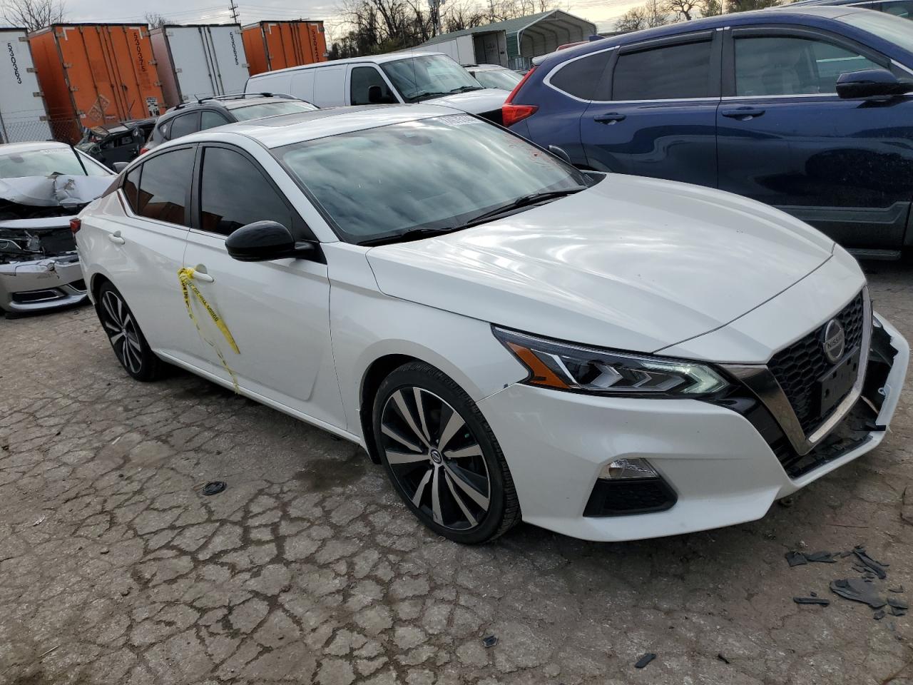 2021 Nissan Altima - Image 4