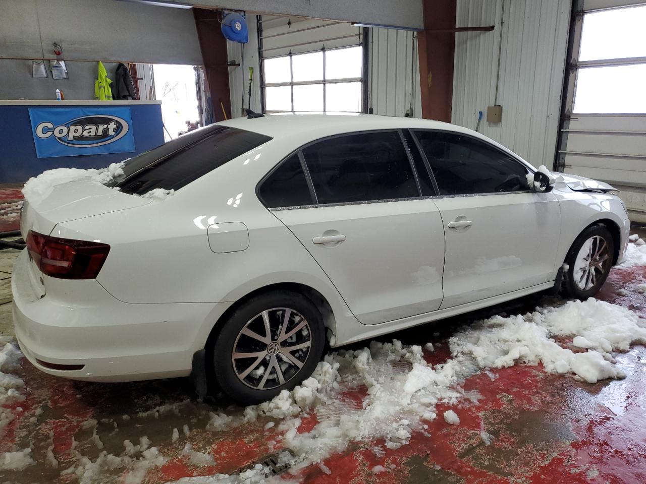 2017 Volkswagen Jetta - Image 3