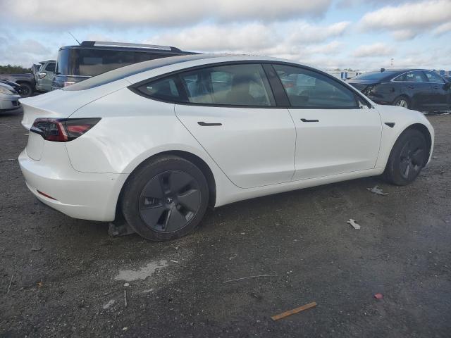  TESLA MODEL 3 2023 Biały