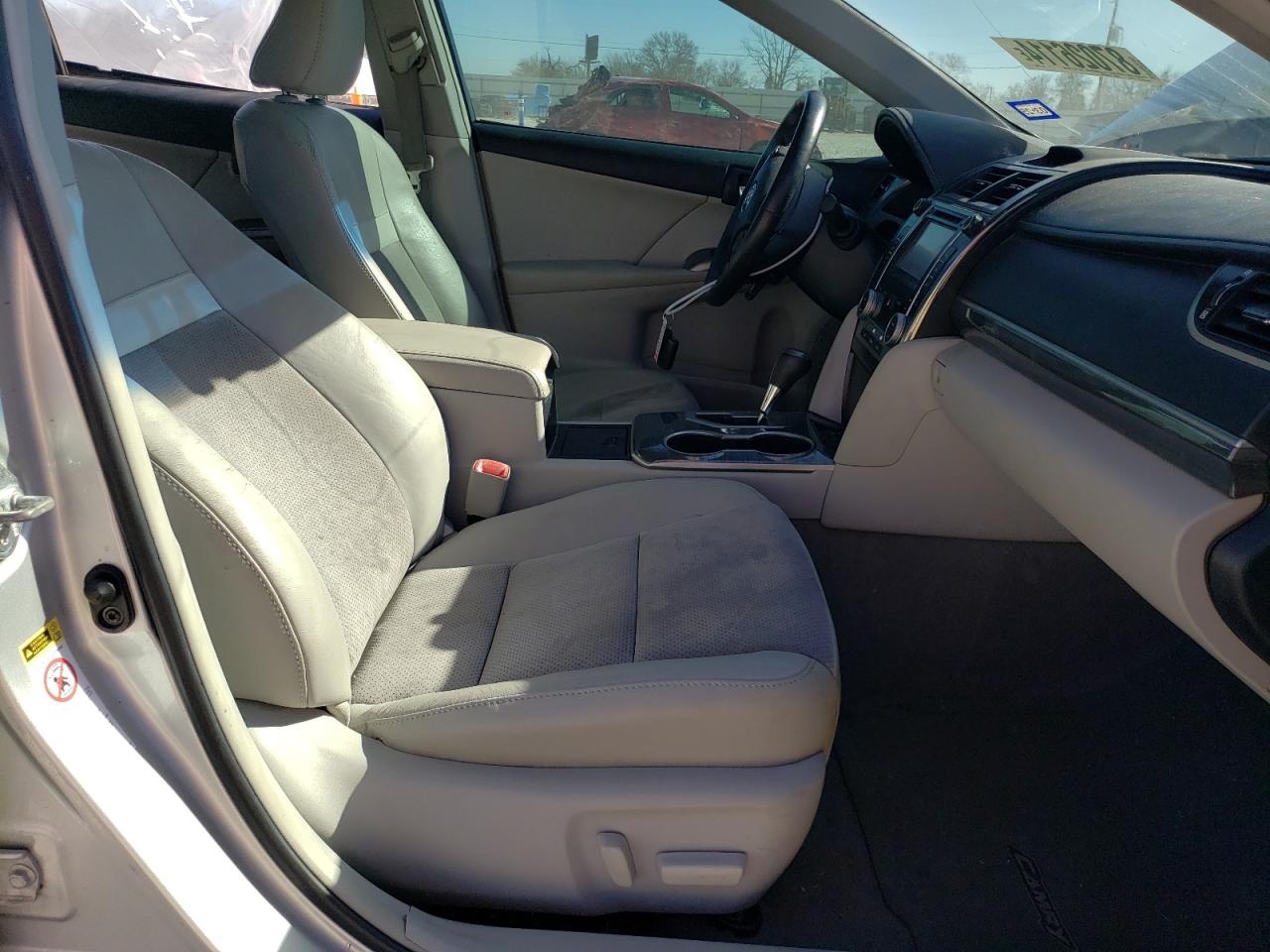 2012 Toyota Camry - Image 7