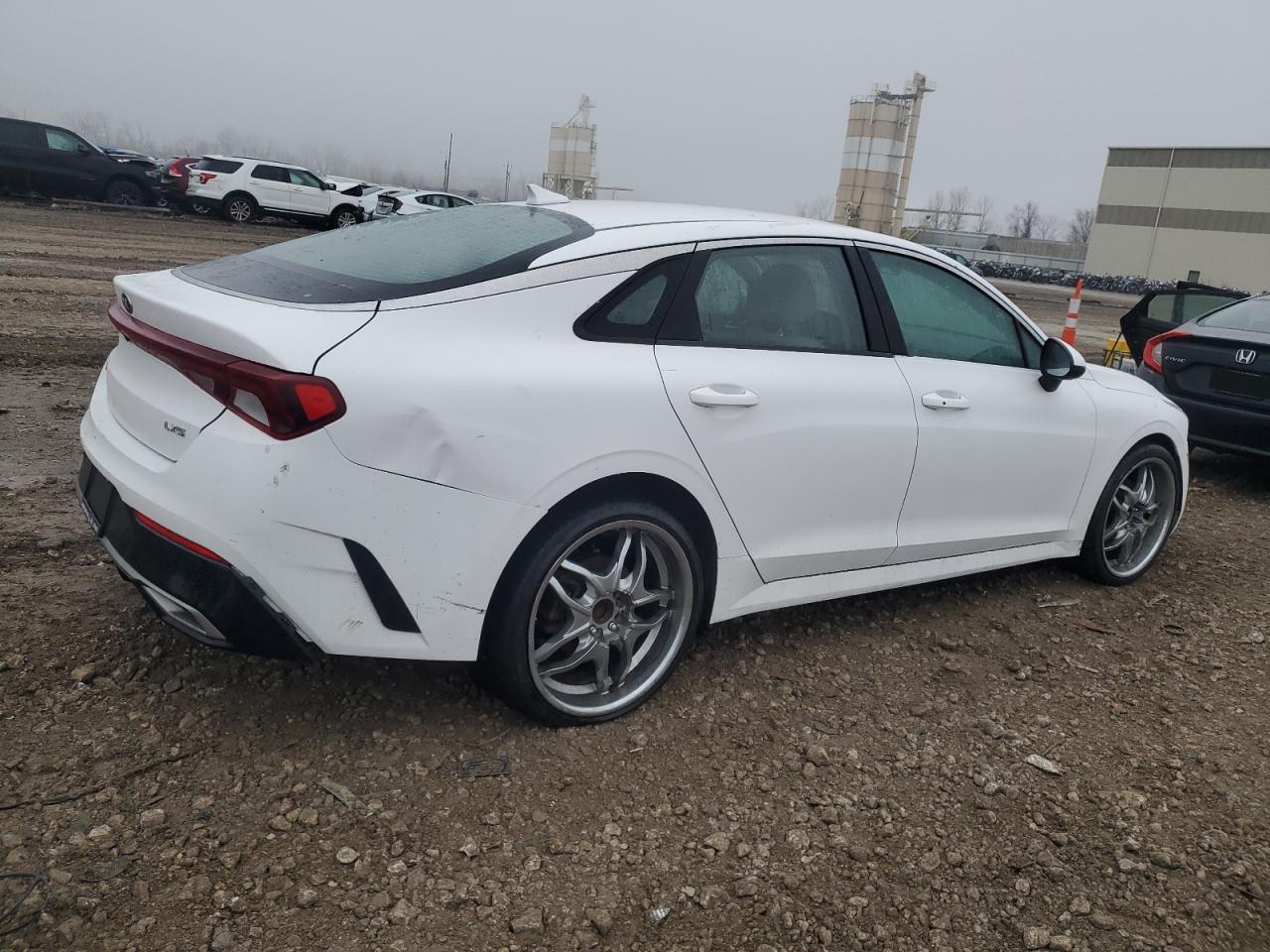 2021 Kia K5 - Image 3