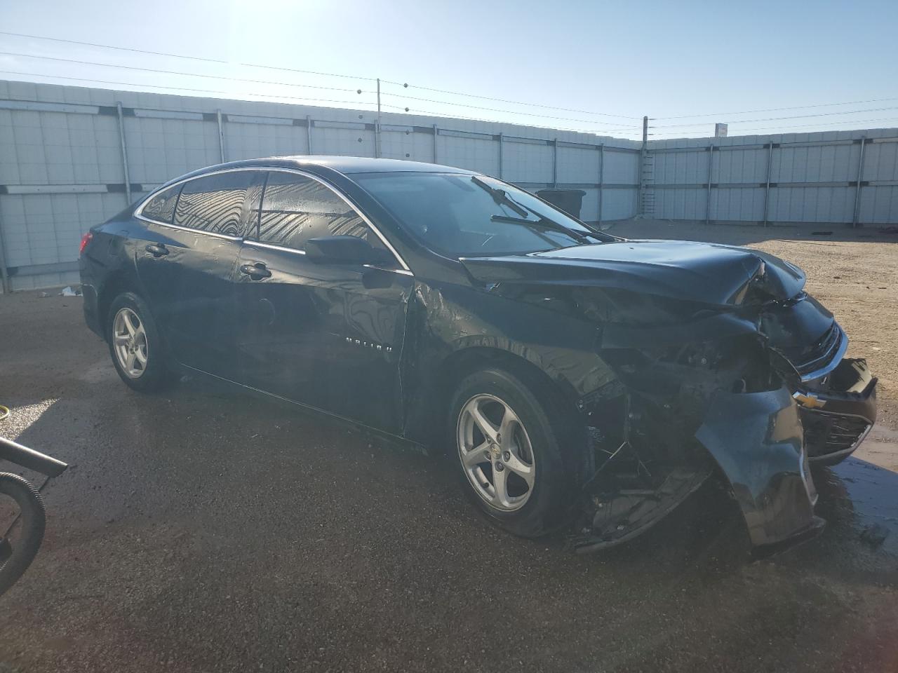 VIN 1G1ZB5ST1HF277747 2017 CHEVROLET MALIBU no.4