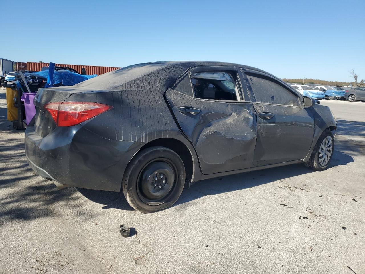 VIN 5YFBURHEXHP732347 2017 TOYOTA COROLLA no.3