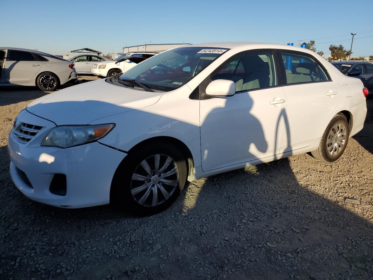 VIN 5YFBU4EE8DP125221 2013 TOYOTA COROLLA no.1