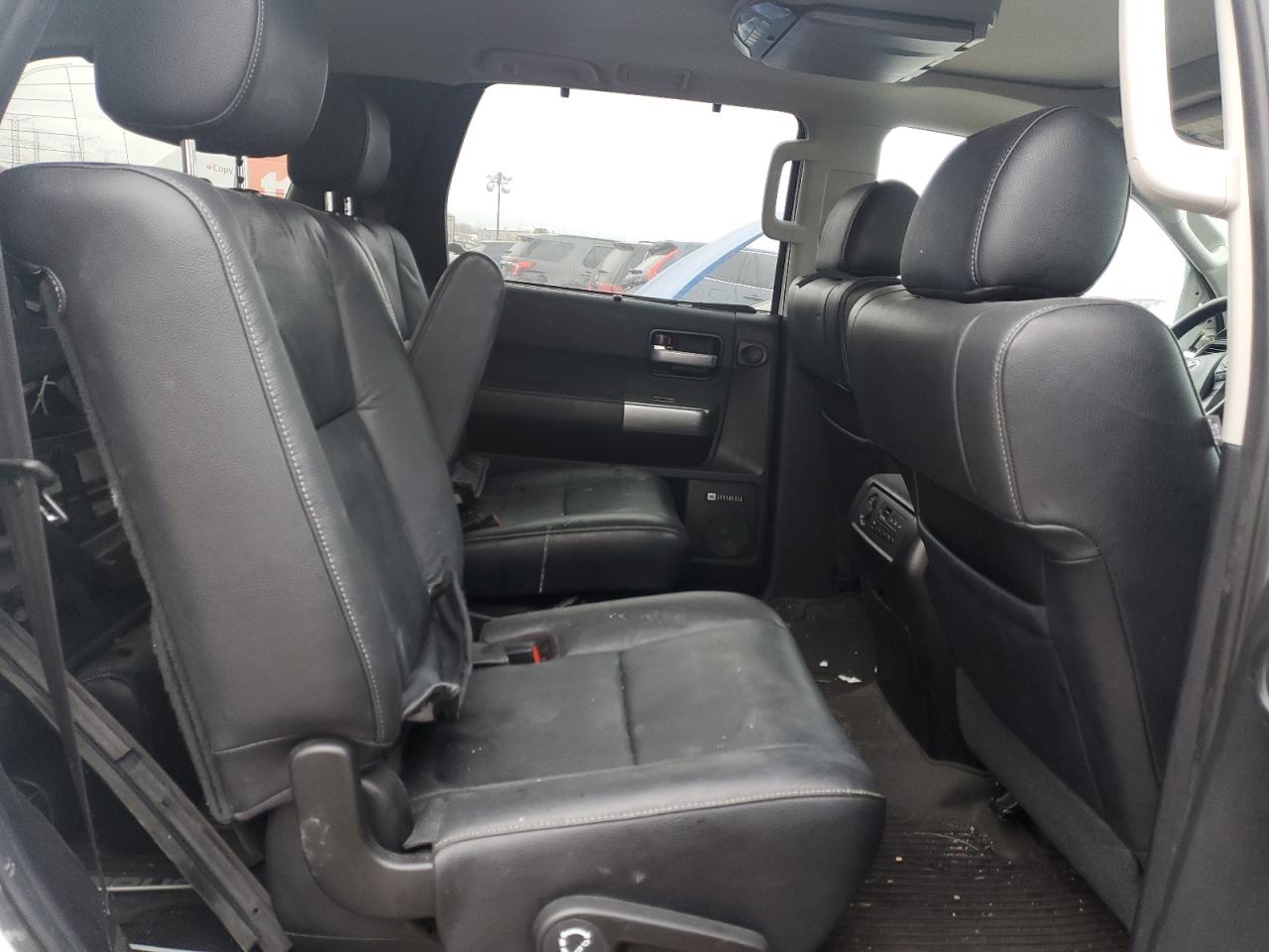 2021 Toyota Sequoia - Image 10