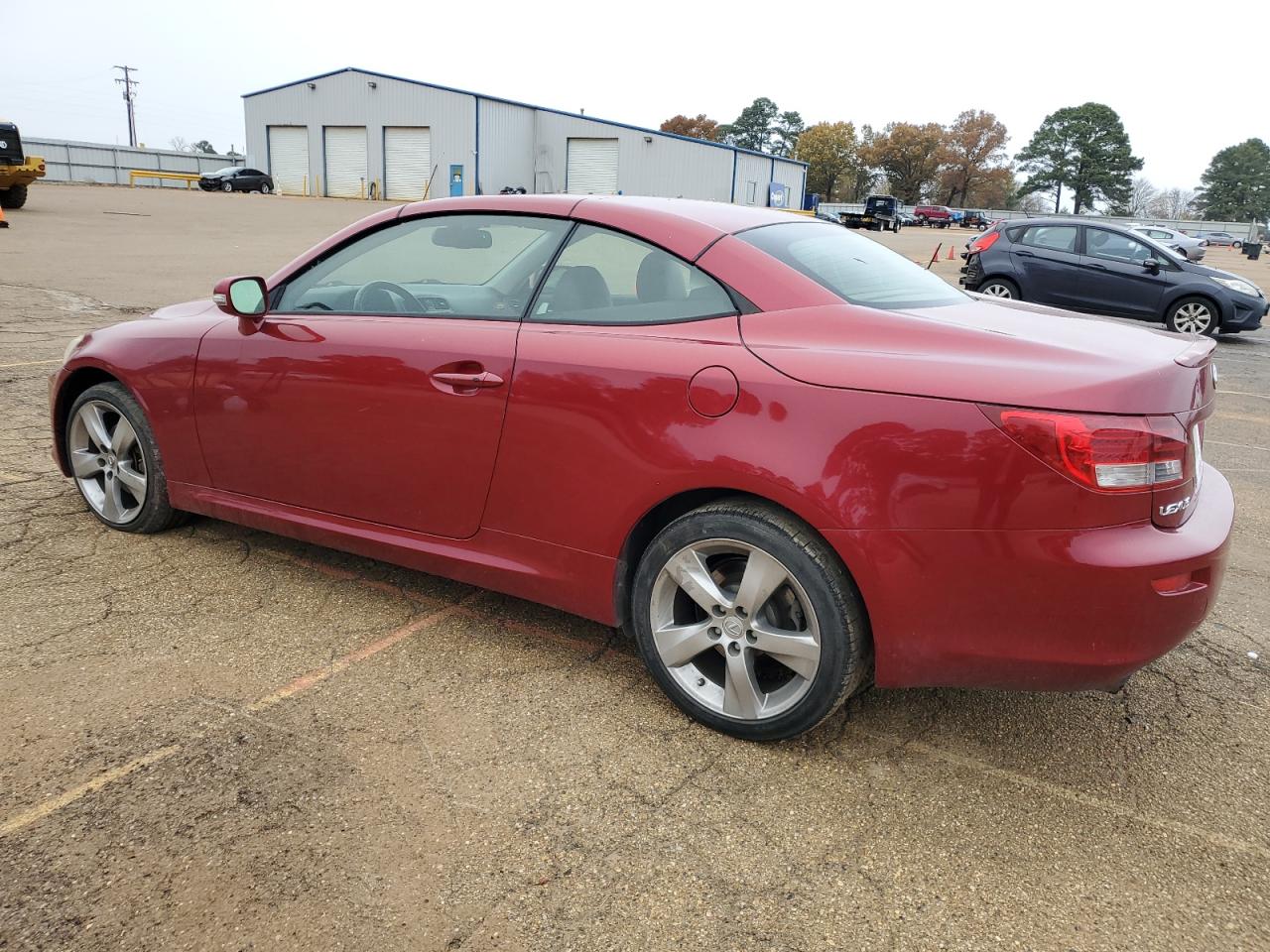2010 Lexus IS - Image 2