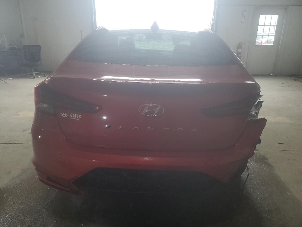 2020 Hyundai Elantra - Image 6