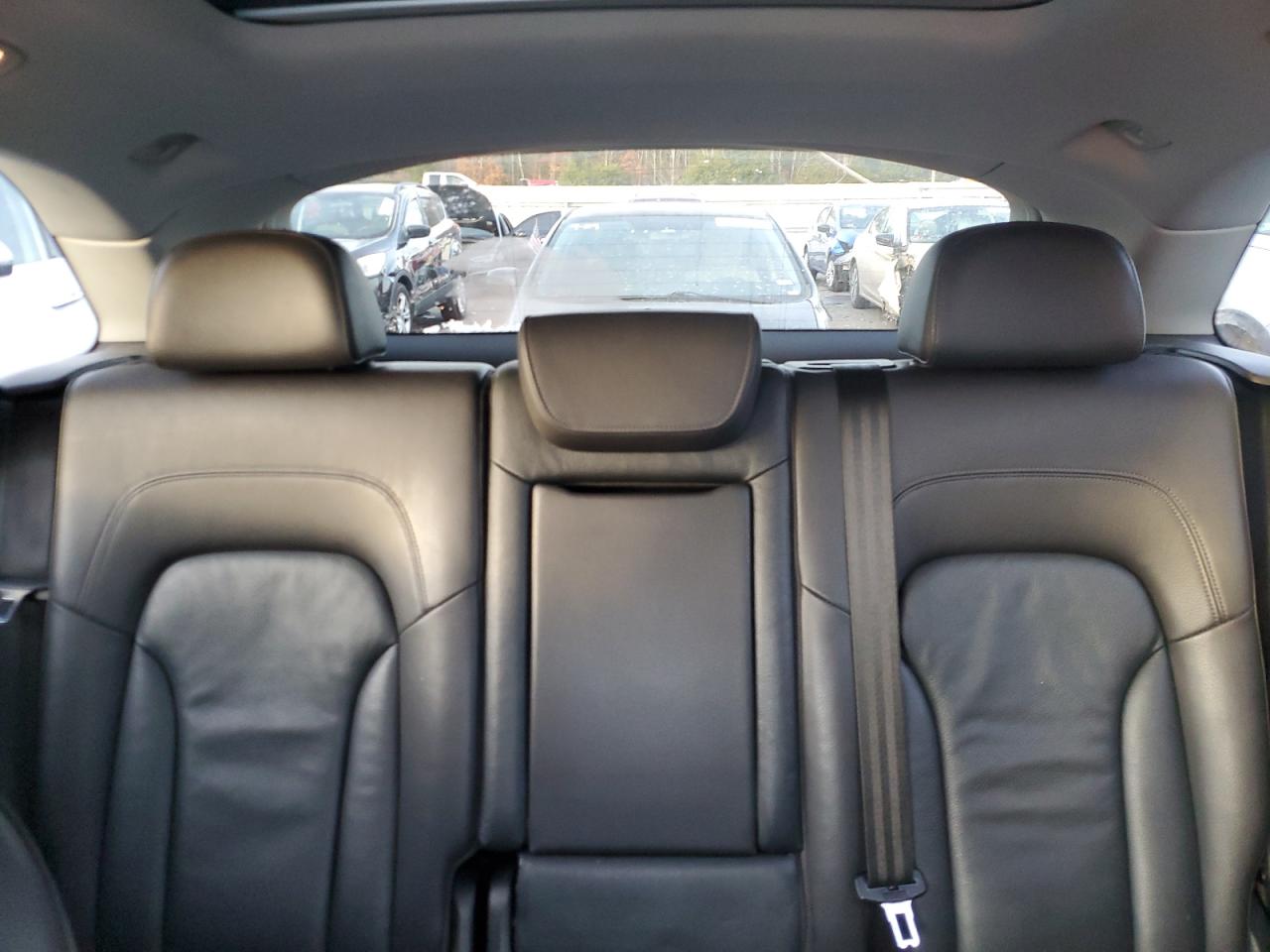 2015 Audi Q5 - Image 10