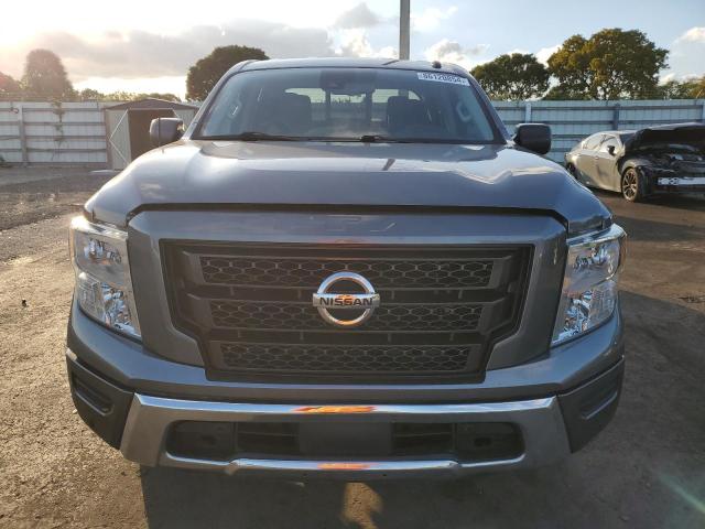  NISSAN TITAN 2021 Szary