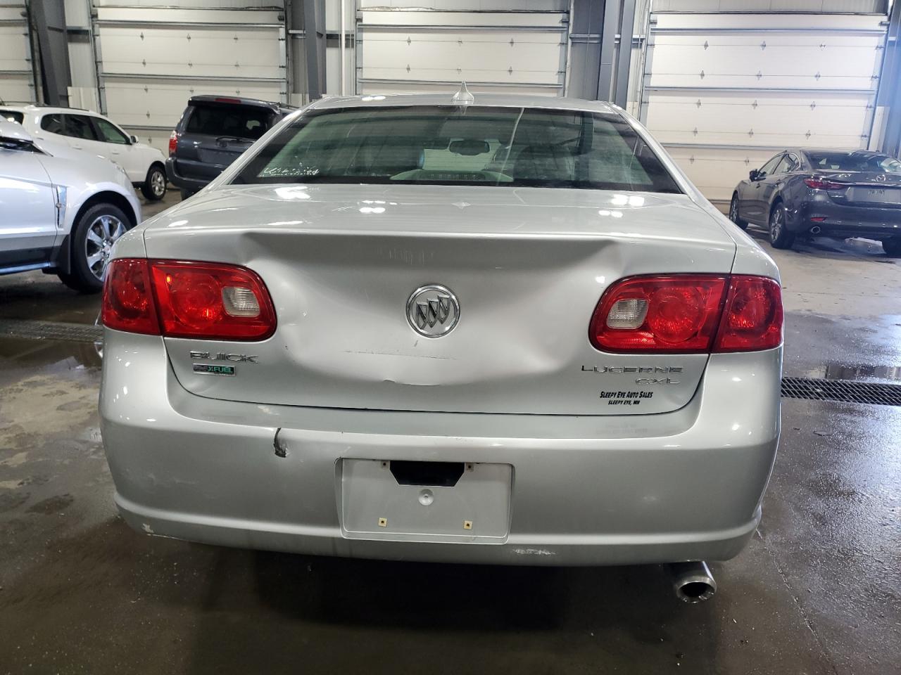 2010 Buick Lucerne - Image 6