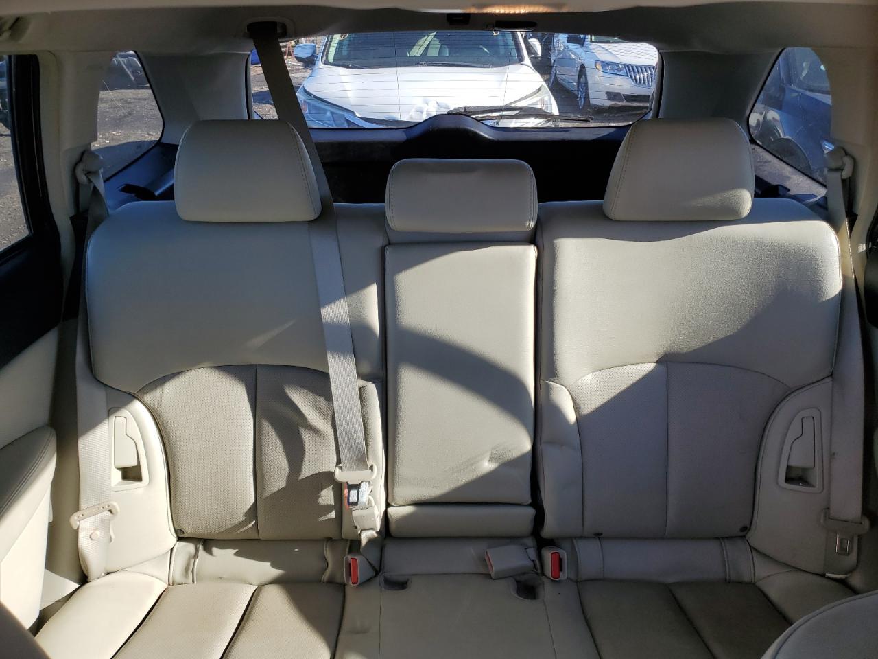 2013 Subaru Outback - Image 10