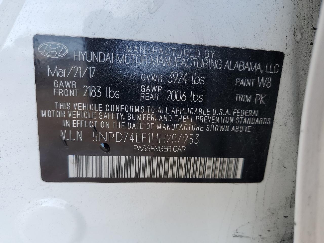 2017 Hyundai Elantra - Image 12