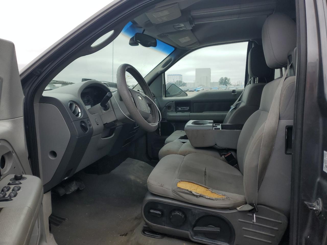 2004 Ford F-150 - Image 7