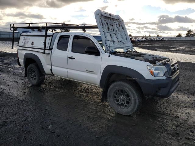 Пикапы TOYOTA TACOMA 2015 Белы