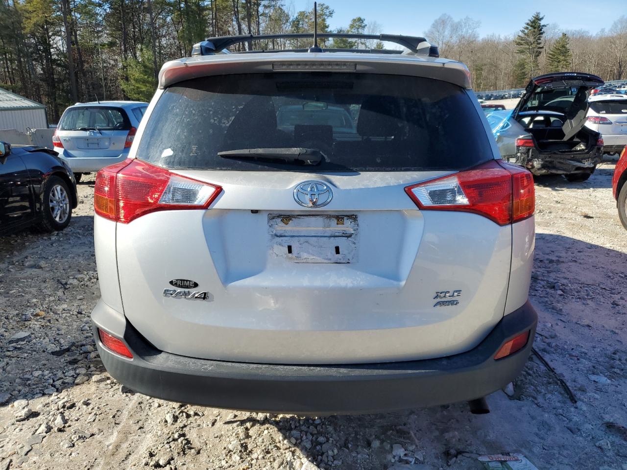 2015 Toyota RAV 4 - Image 6