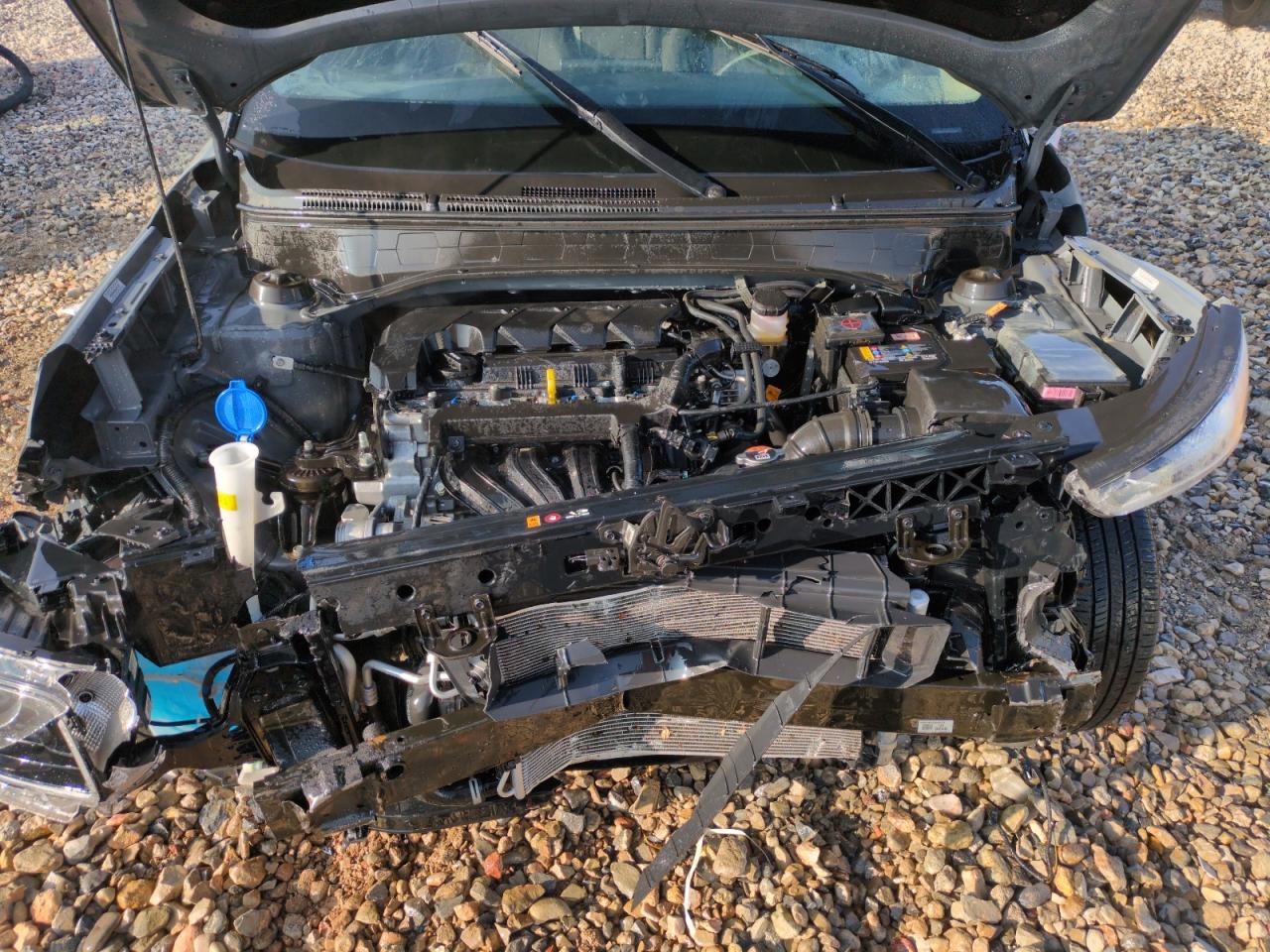 2022 Hyundai Venue - Image 11