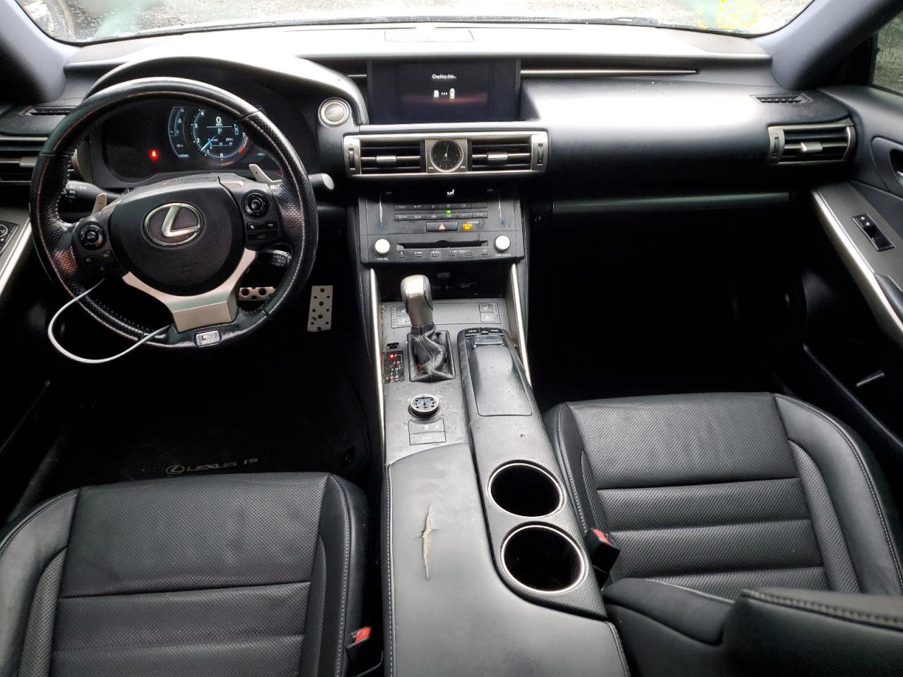 2016 Lexus IS - Image 8