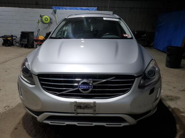  VOLVO XC60 2017 Srebrny