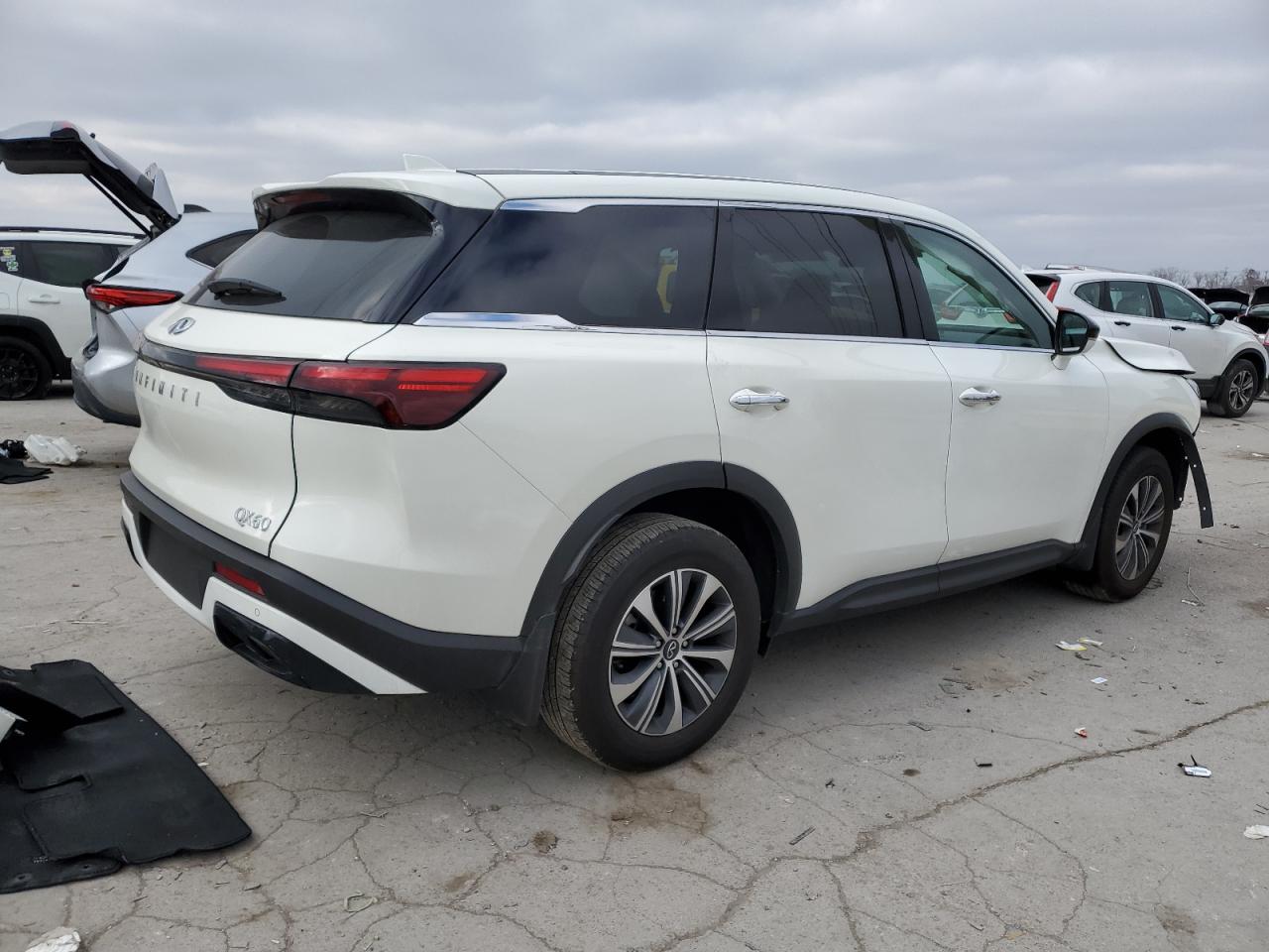 2024 Infiniti QX60 - Image 3