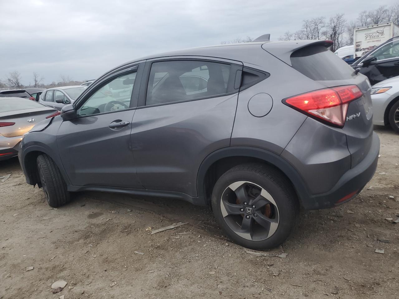 VIN 3CZRU6H51JM710497 2018 HONDA HR-V no.2