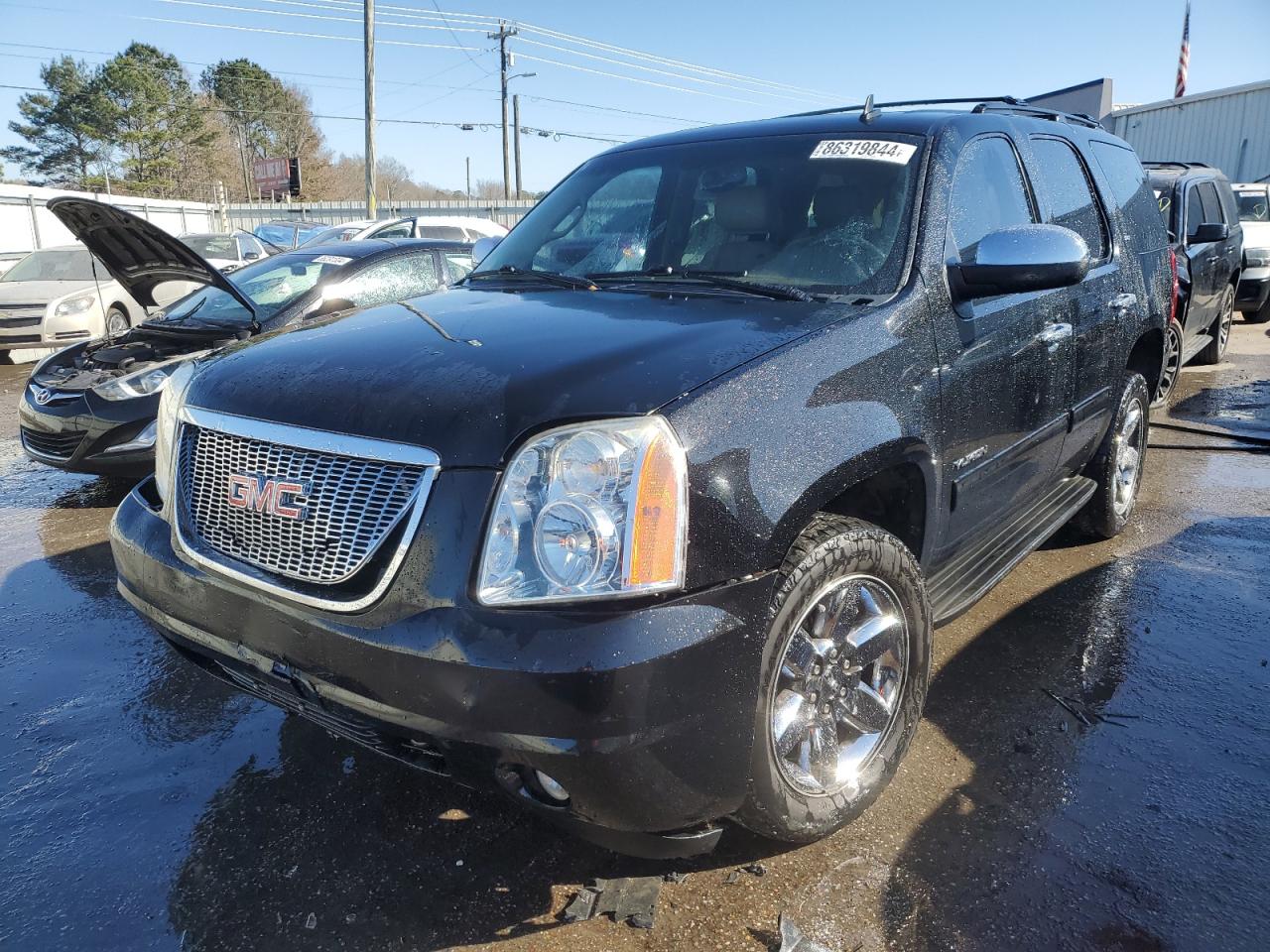 2012 GMC Yukon - Image 1