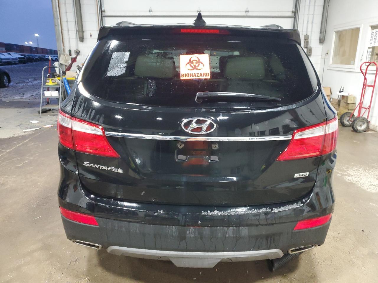 2014 Hyundai Santa Fe - Image 6