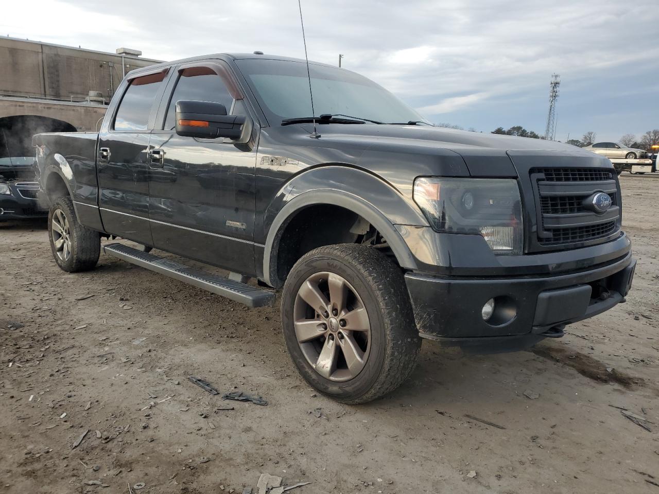 VIN 1FTFW1ET5DKF39225 2013 FORD F-150 no.4