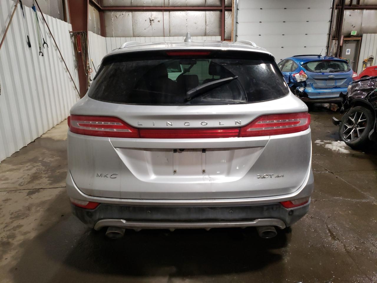 VIN 5LMCJ2D95HUL72140 2017 LINCOLN MKC no.6