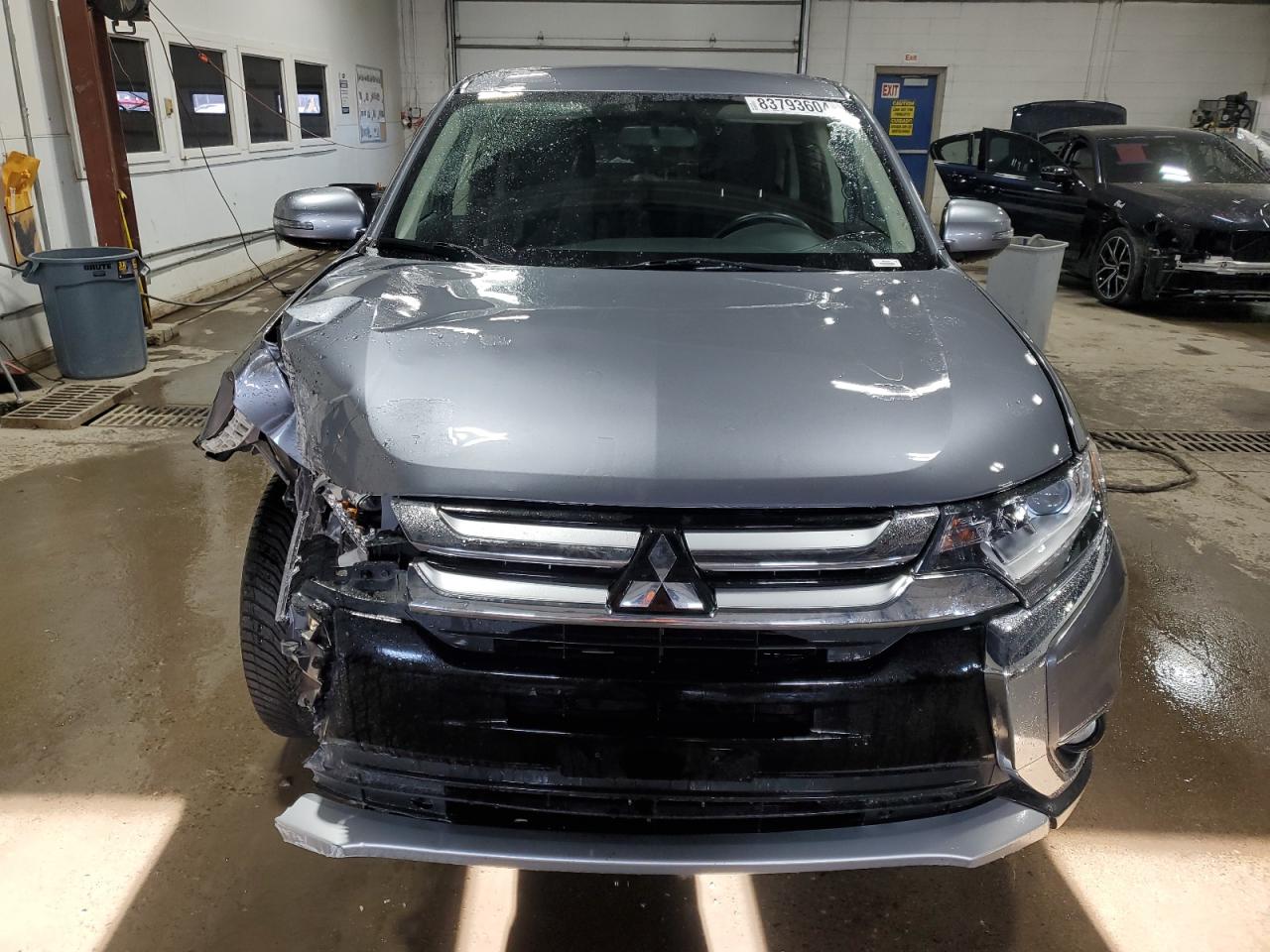 2018 Mitsubishi Outlander - Image 5