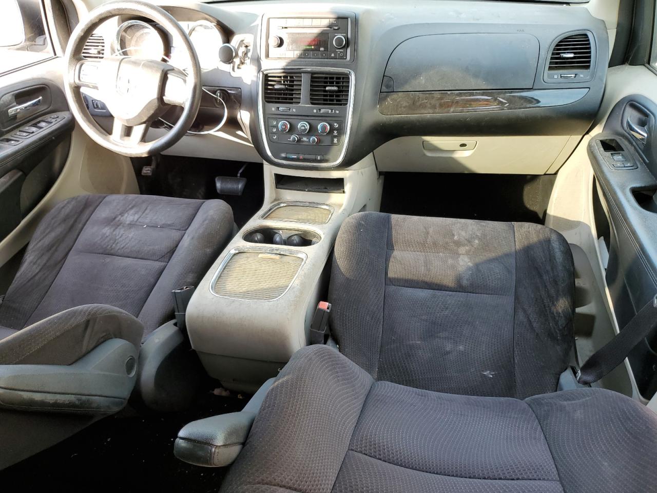 2014 Dodge Caravan - Image 8