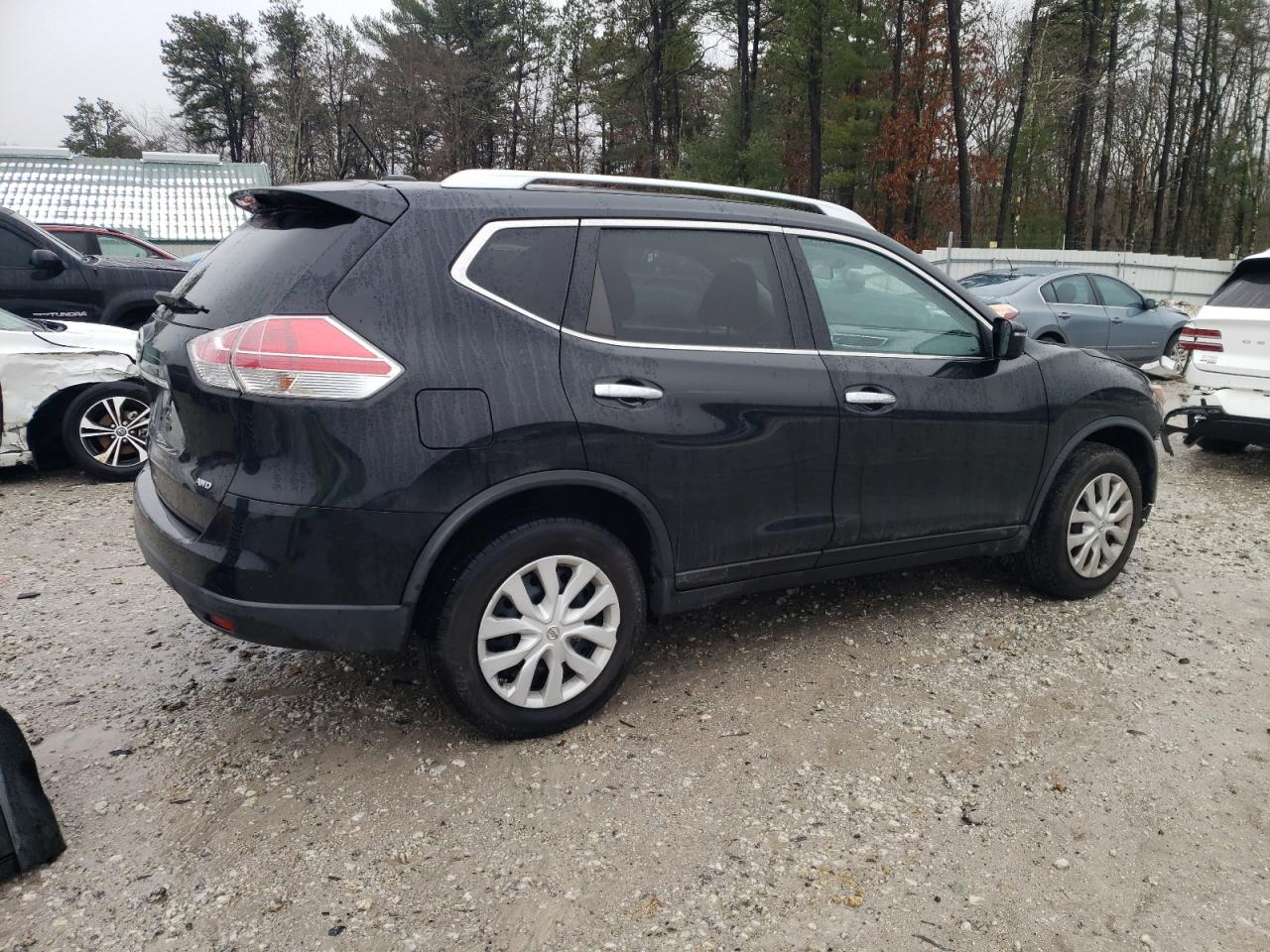 2016 Nissan Rogue - Image 3