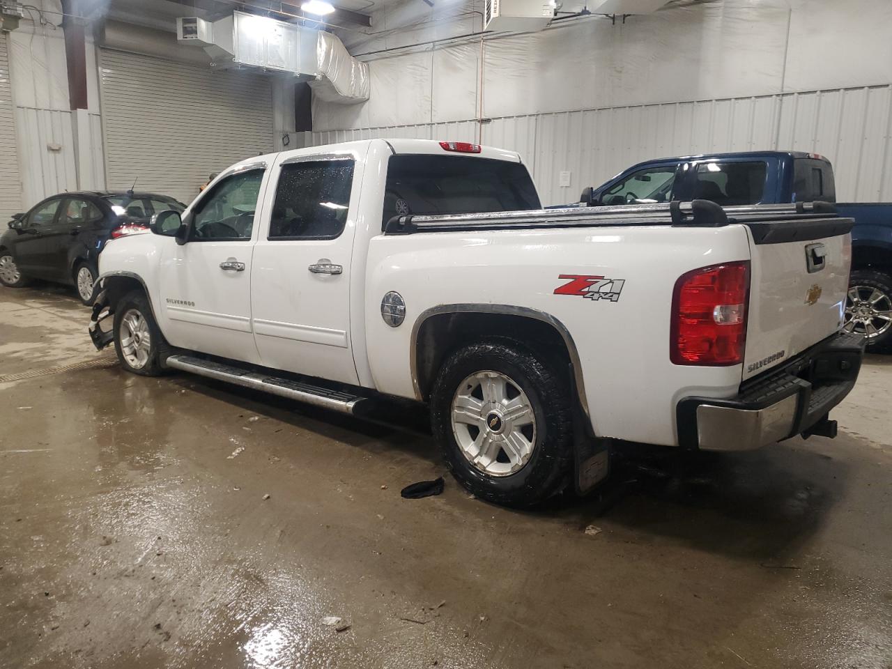 2012 Chevrolet Silverado - Image 2