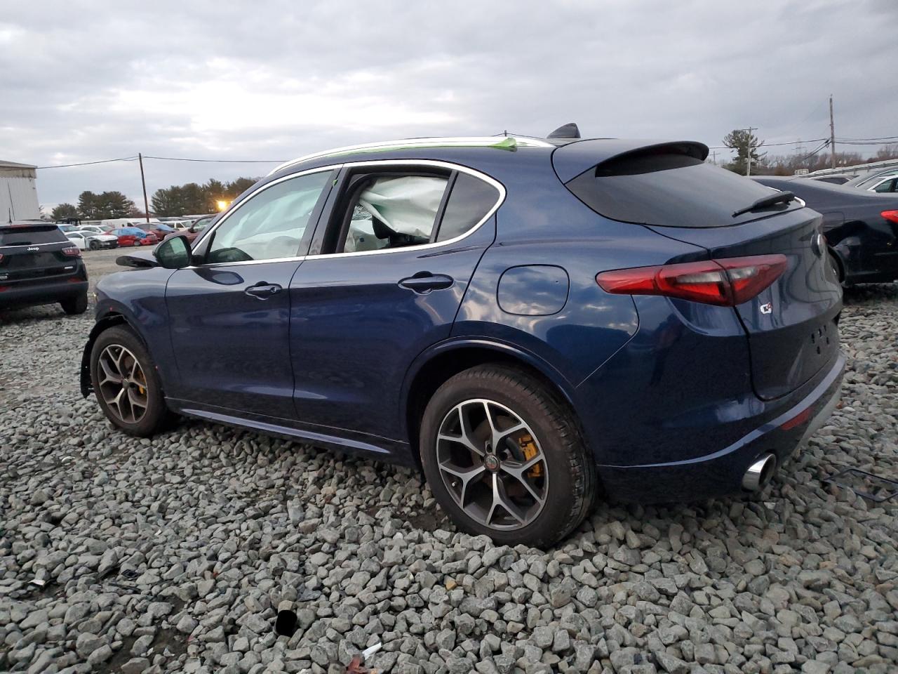 2021 Alfa Romeo Stelvio - Image 2