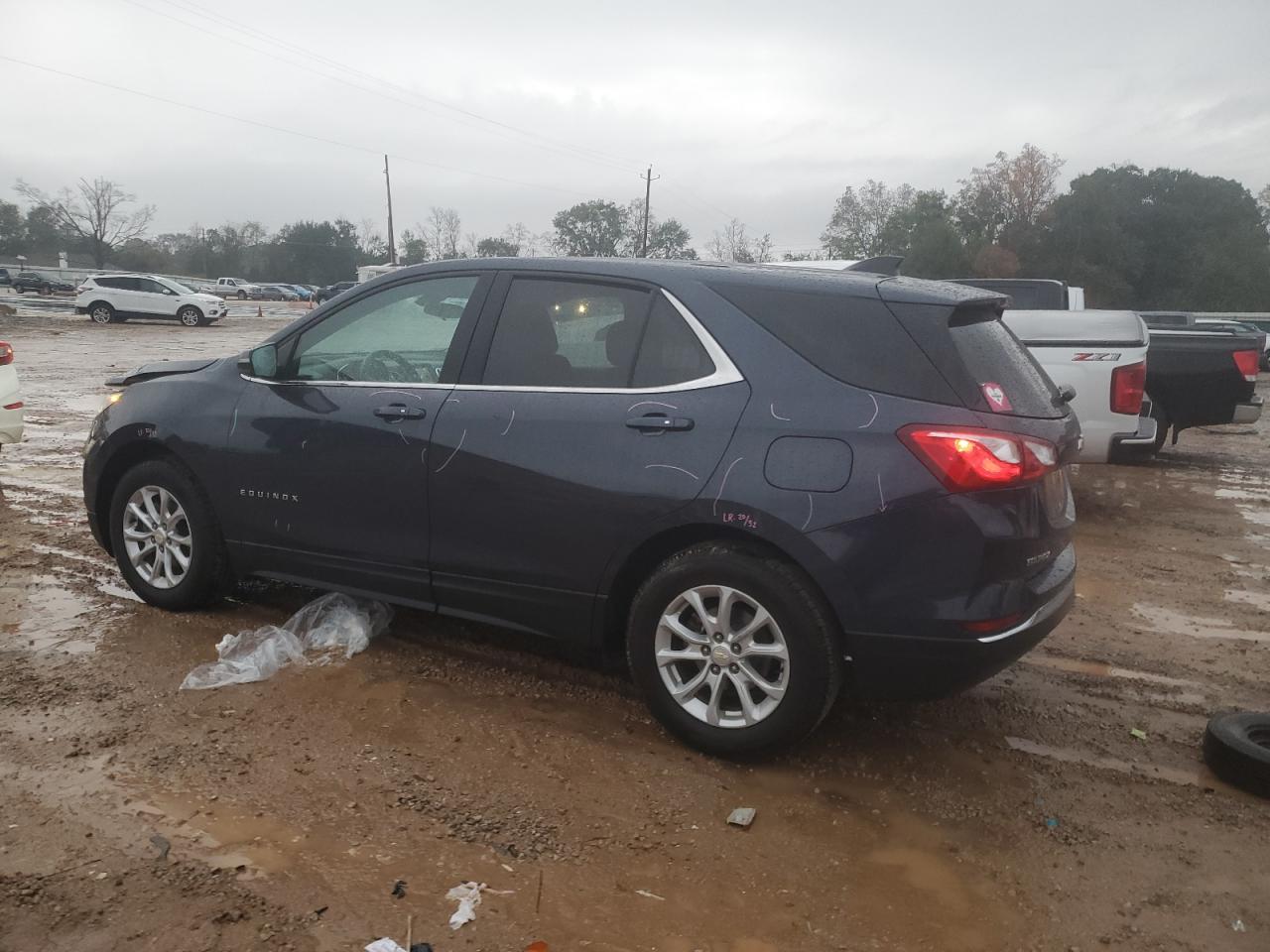 2019 Chevrolet Equinox - Image 2