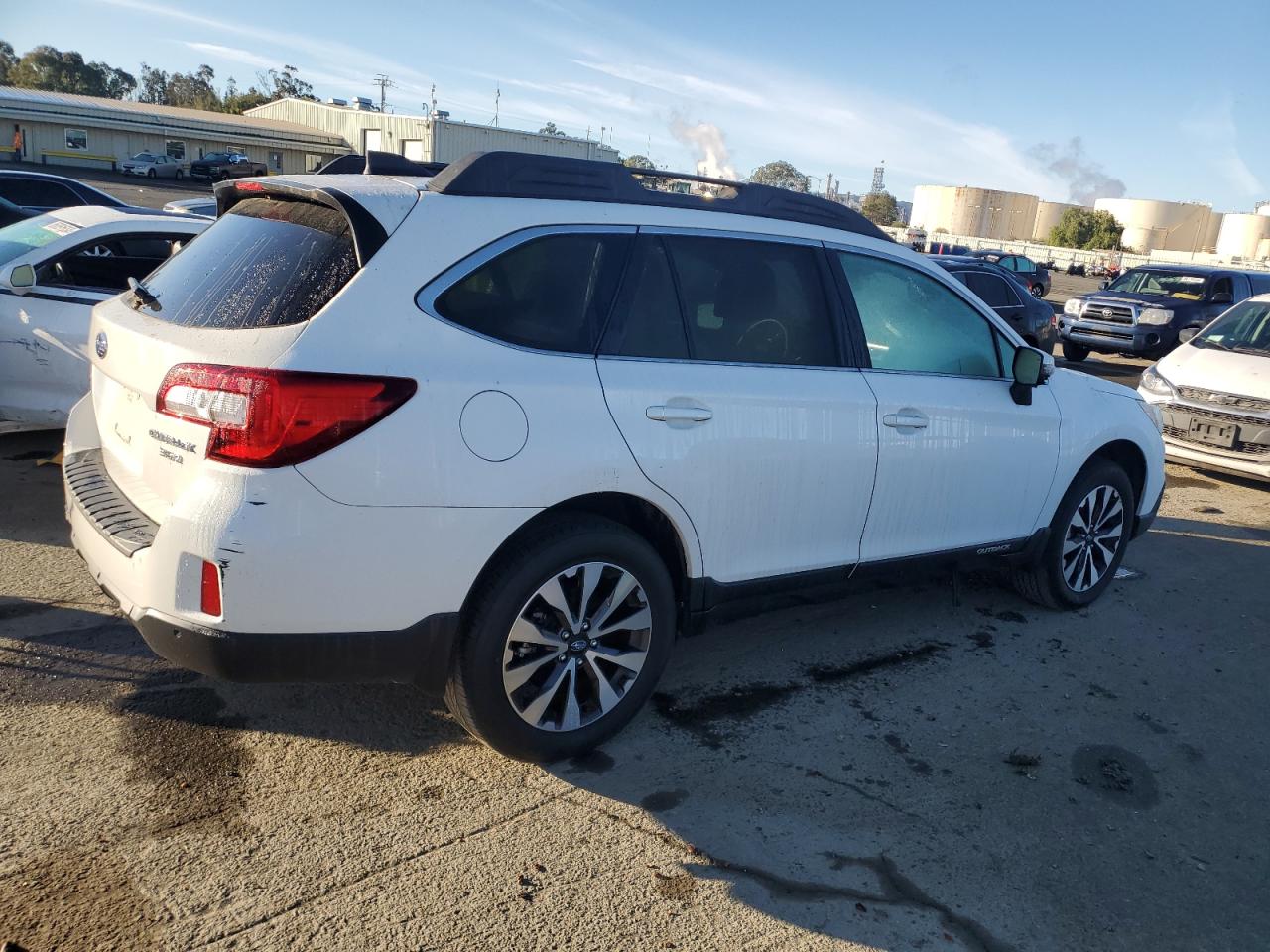 2017 Subaru Outback - Image 3