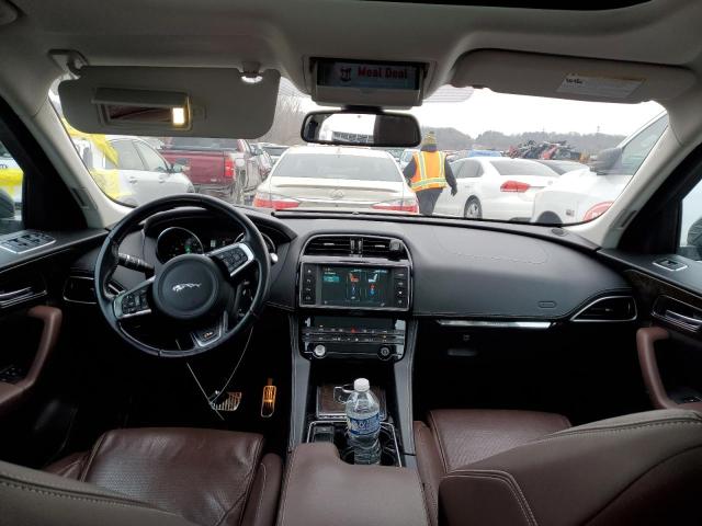  JAGUAR F-PACE 2017 Золотой