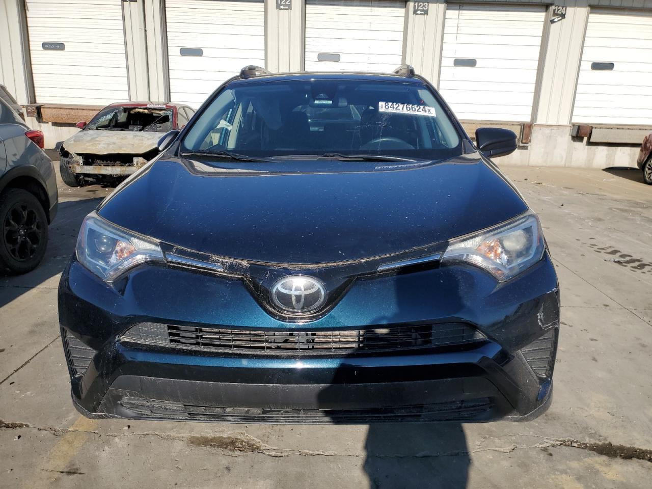 VIN JTMZFREV8JJ741202 2018 TOYOTA RAV4 no.5