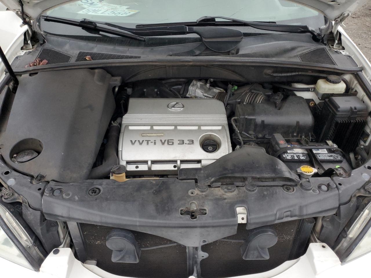 2005 Lexus RX - Image 12