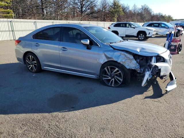  SUBARU LEGACY 2017 Srebrny