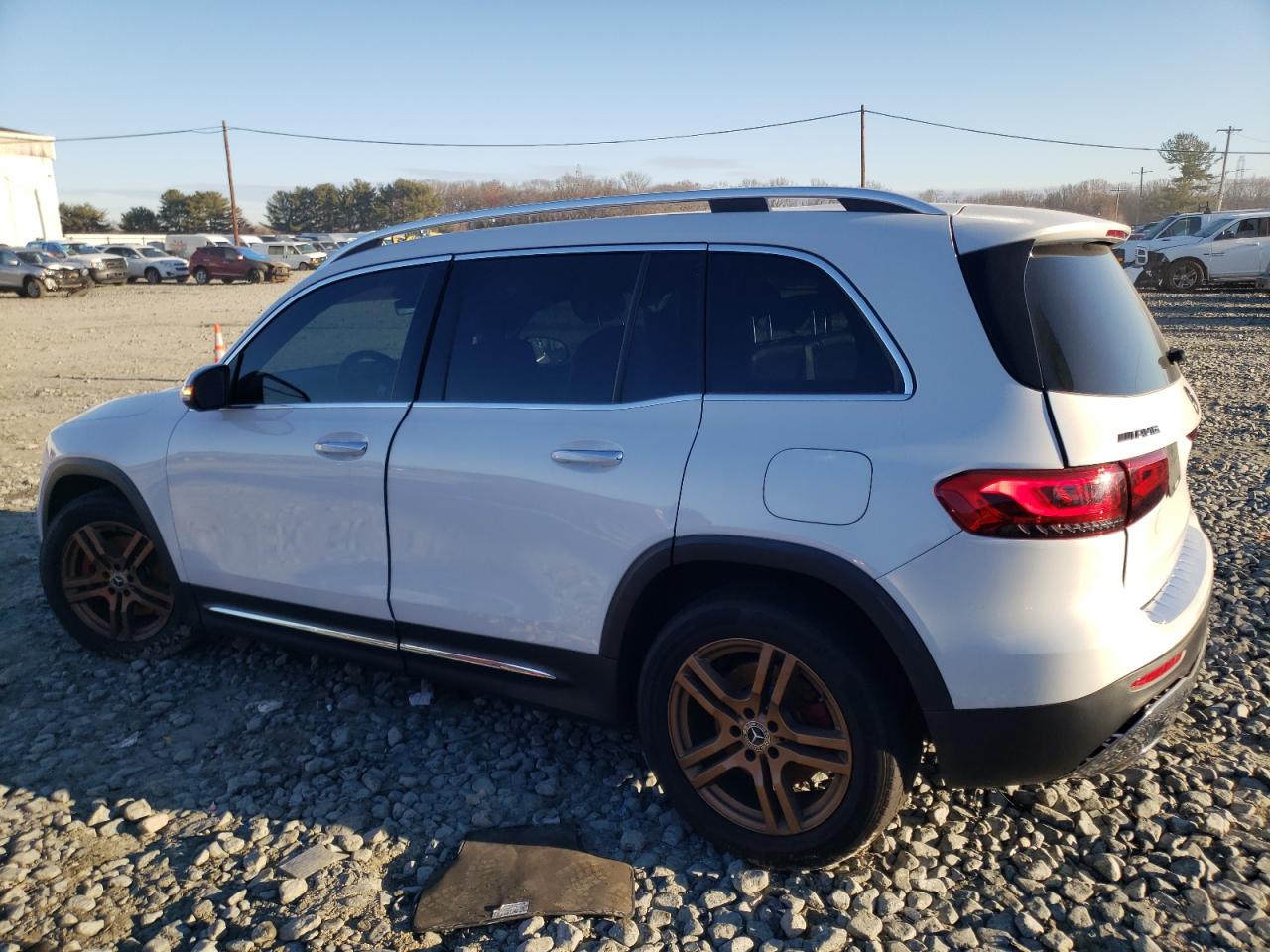 2020 Mercedes-Benz GLB - Image 2