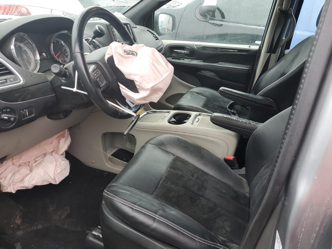 2018 Dodge Caravan - Image 7