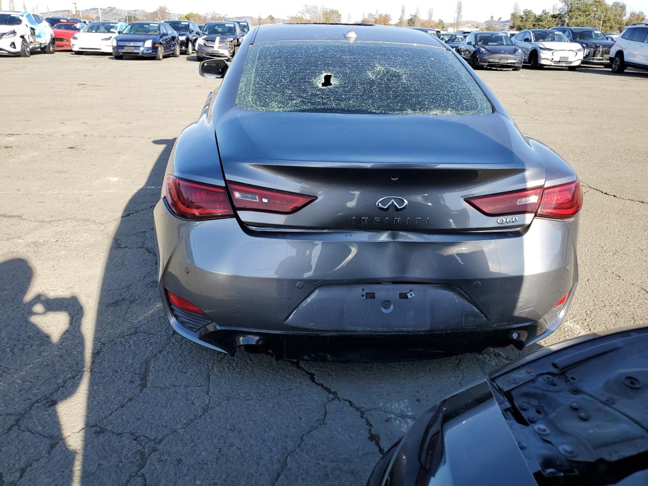 2018 Infiniti Q60 - Image 6