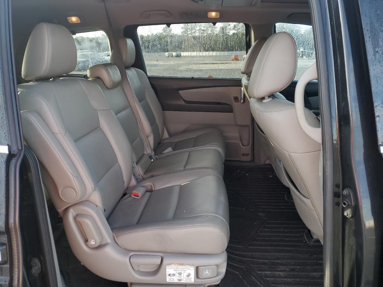 2015 Honda Odyssey - Image 11