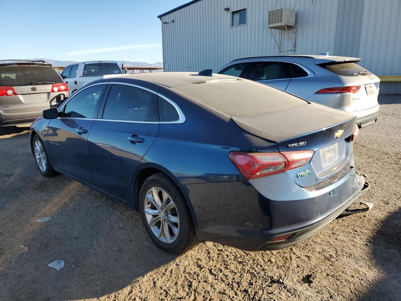 VIN 1G1ZD5ST0KF122124 2019 CHEVROLET MALIBU no.2