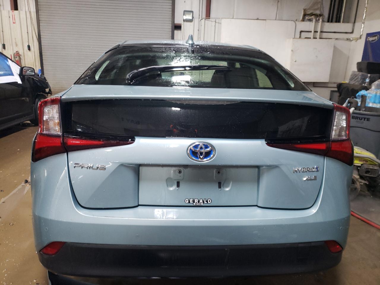 2022 Toyota Prius - Image 6