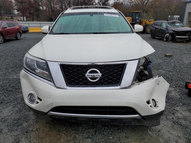  NISSAN PATHFINDER 2015 Белы